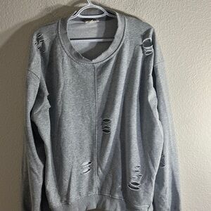 5/$25 Sdy & Stone women’s sz L gray Distressed Sweatshirt